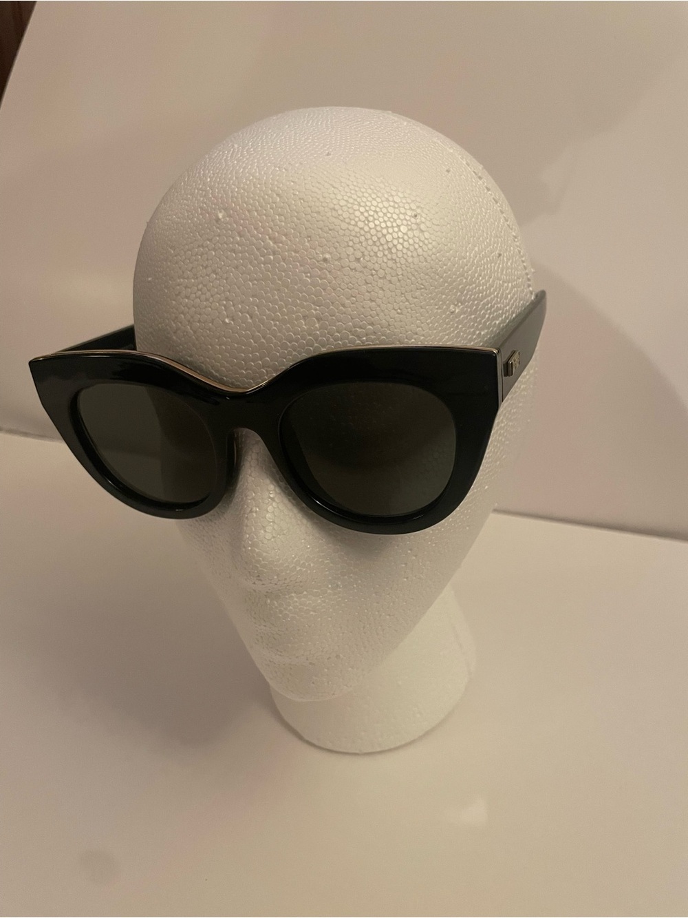 Le Specs Black Gold Air Heart Sunglasses - Picture 4 of 5